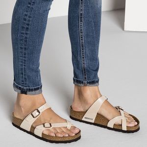 Birkenstock Cream Strappy Sandals